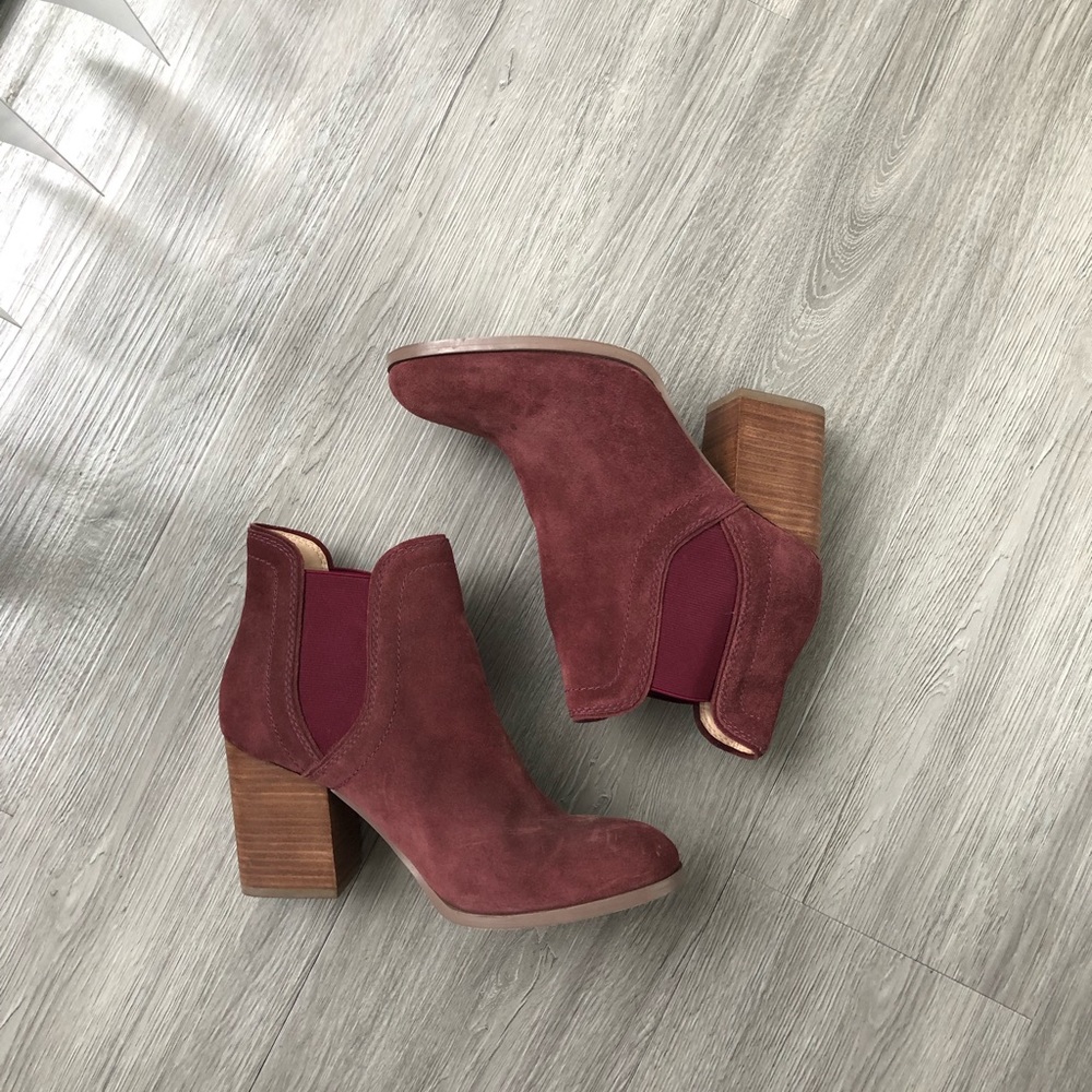 Sole Society maroon booties